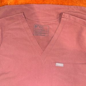 Figs scrubs size MP like new used only twice !!